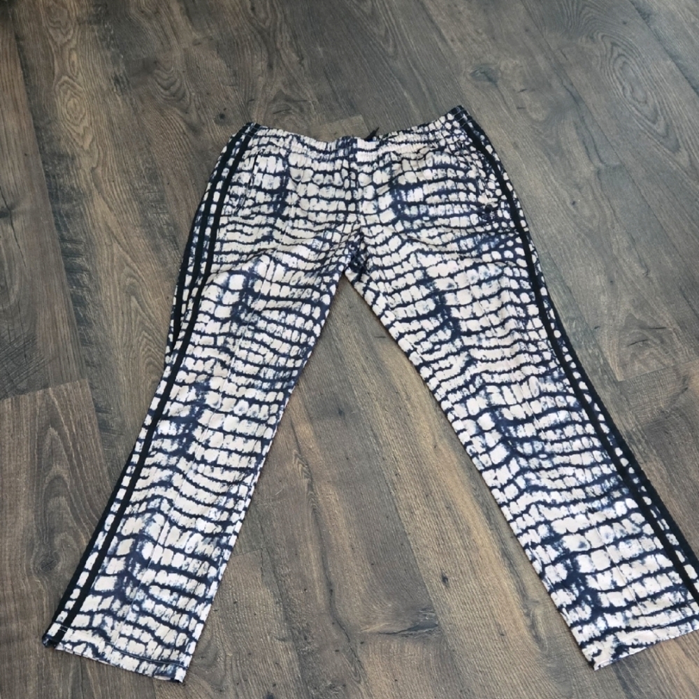 Adidas Black Gold Snakeskin track Pants womens large From 2014!🔥🔥🐍🐍 Low-rise